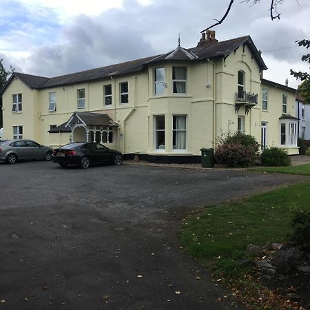Winston Manor Guesthouse Rooms Churchill  Dış mekan fotoğraf