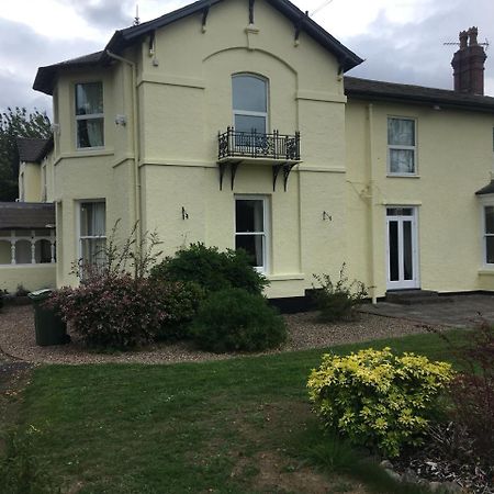 Winston Manor Guesthouse Rooms Churchill  Dış mekan fotoğraf