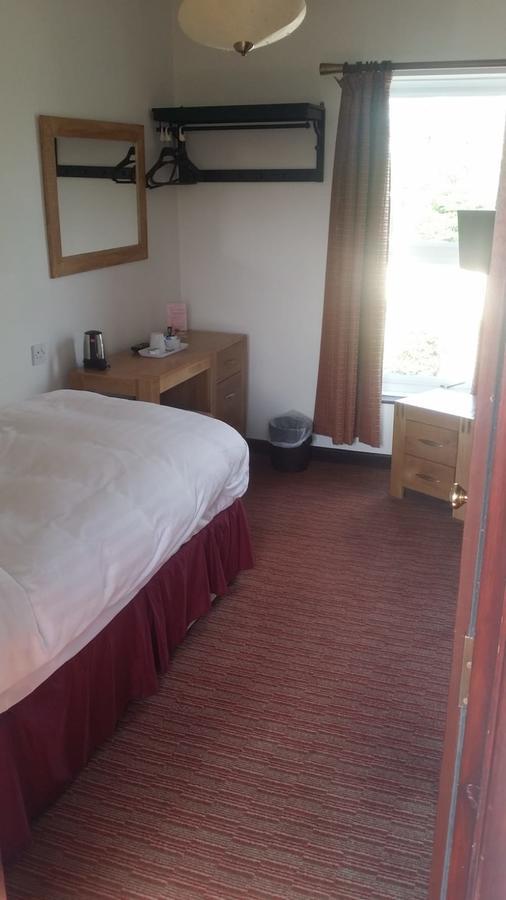 Winston Manor Guesthouse Rooms Churchill  Dış mekan fotoğraf
