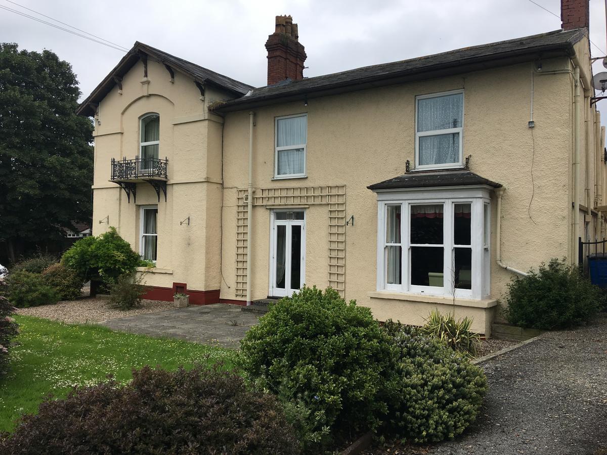 Winston Manor Guesthouse Rooms Churchill  Dış mekan fotoğraf