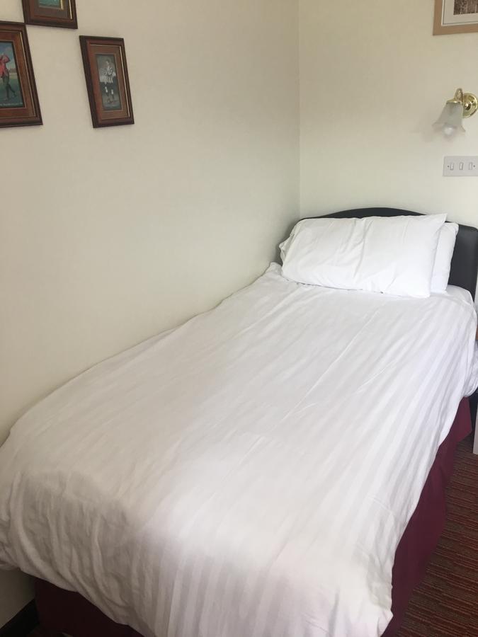 Winston Manor Guesthouse Rooms Churchill  Dış mekan fotoğraf